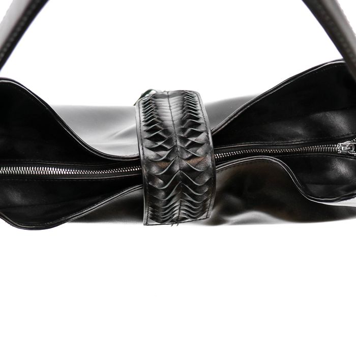 Женская кожаная сумка Хобо от VALENTA Черная, Черный