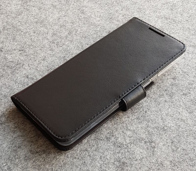 Кожаный чехол-книжка Valenta для телефона Samsung Galaxy S20 Plus, Черный
